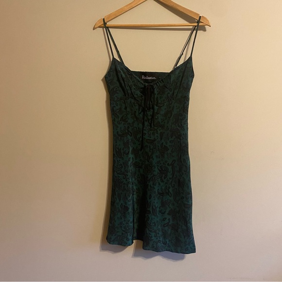 Réalisation Par The Inez Dress in Dazed Noir - Picture 9 of 12